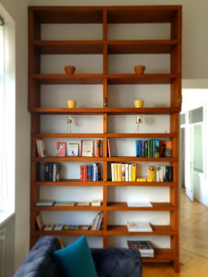 Sunny And Spacious Apartment Near City Centre Відень Екстер'єр фото