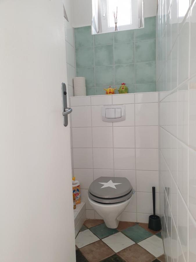 Sunny And Spacious Apartment Near City Centre Відень Екстер'єр фото