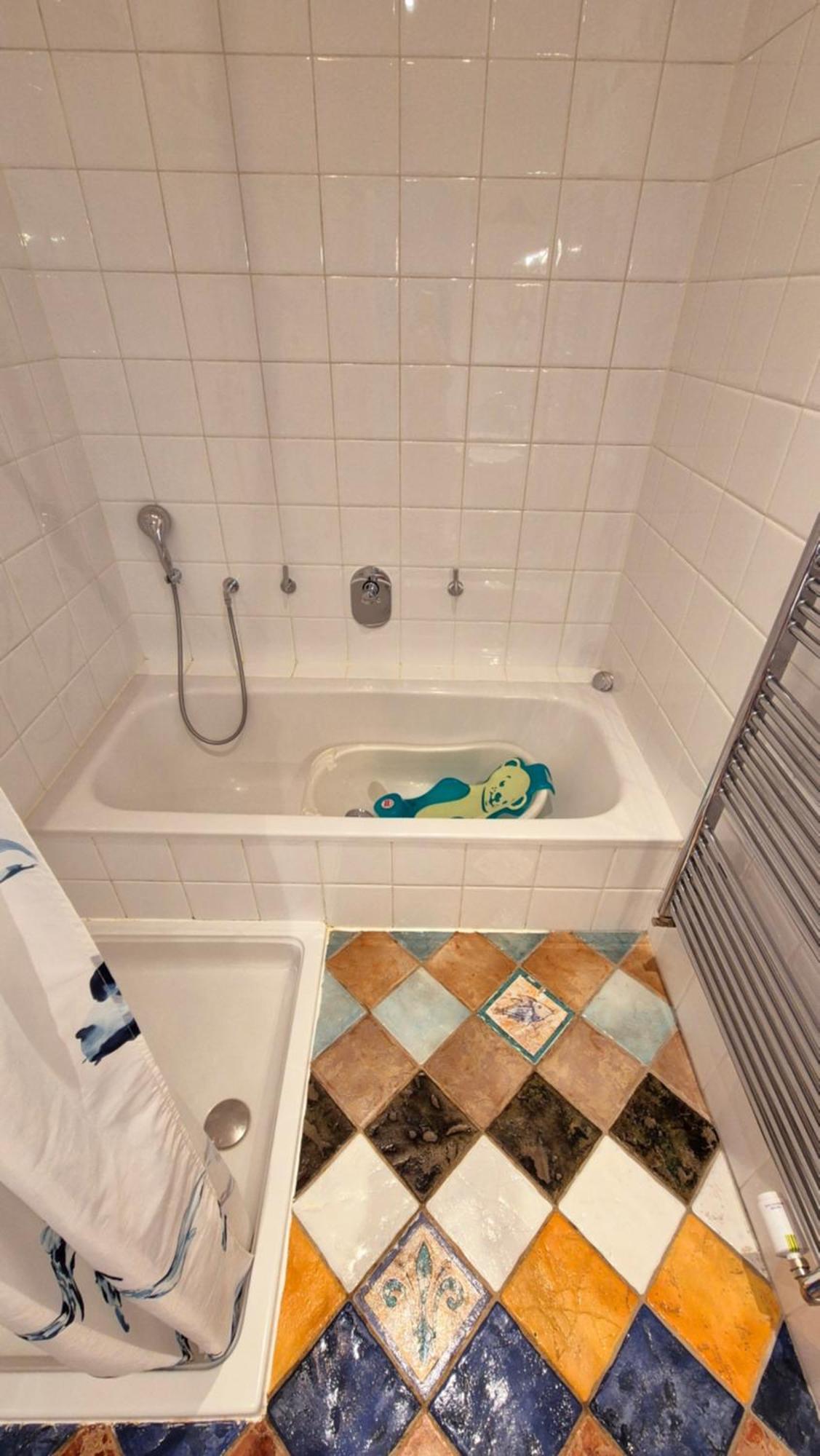 Sunny And Spacious Apartment Near City Centre Відень Екстер'єр фото